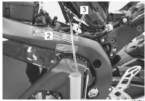 Suzuki GSX-R. Fuel discharge amount inspection