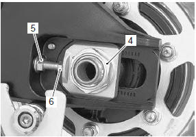 Suzuki GSX-R. Engine sprocket removal and installation