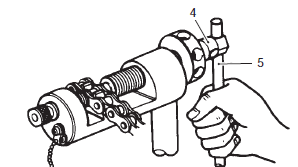 Suzuki GSX-R. Drive chain cutting