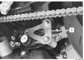Suzuki GSX-R. Cushion lever removal and installation