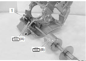 Suzuki GSX-R. Bearing and oil seal