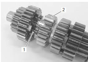 Suzuki GSX-R. Countershaft