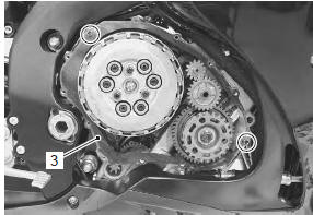 Suzuki GSX-R. Clutch removal