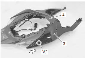 Suzuki GSX-R. Rear turn signal light removal and installation