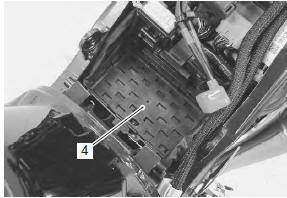 Suzuki GSX-R. Fuel shut-off valve