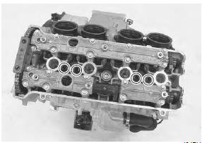 Suzuki GSX-R. Cylinder head cover