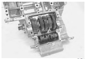 Suzuki GSX-R. Transmission