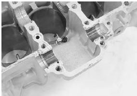 Suzuki GSX-R. Balancer shaft journal bearing inspection and selection