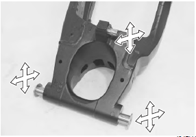 Suzuki GSX-R. Swingarm bearing